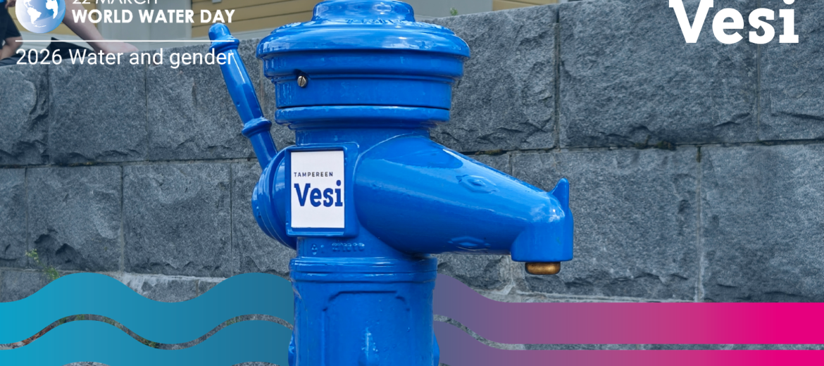 Lähikuva Keskustorin sinisestä vesipisteestä